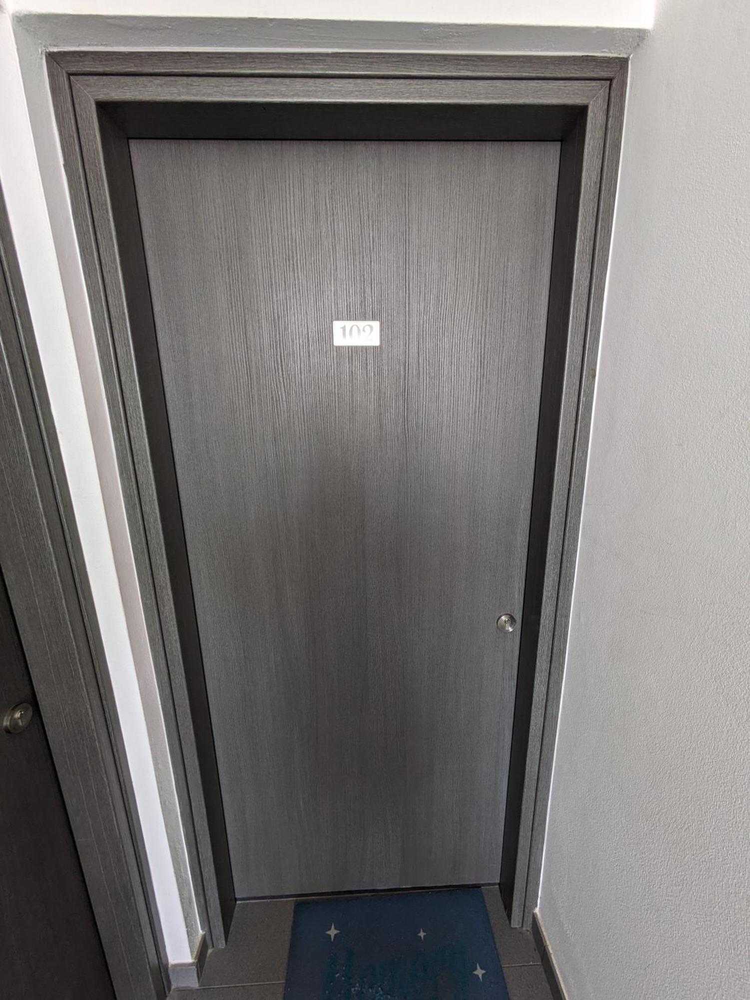 Memory Apartments 아이아 나파 외부 사진