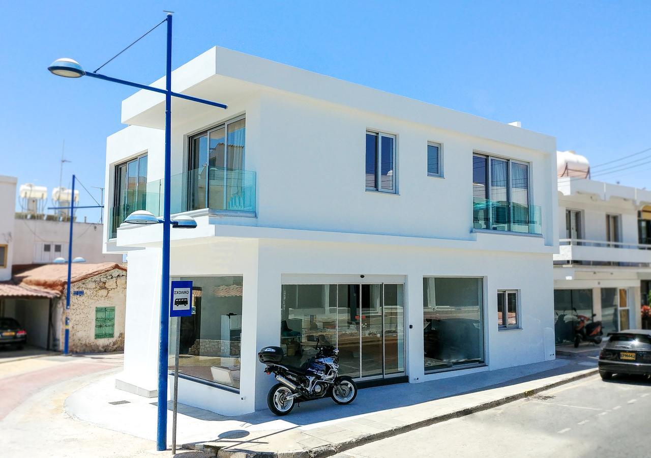 Memory Apartments 아이아 나파 외부 사진